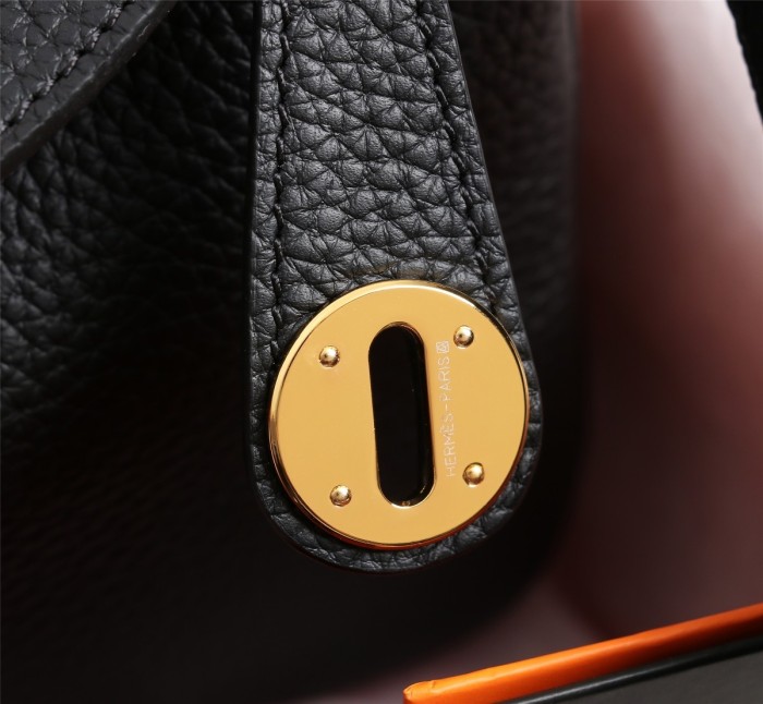  Handbags Hermes mini Lindy size:19 cm