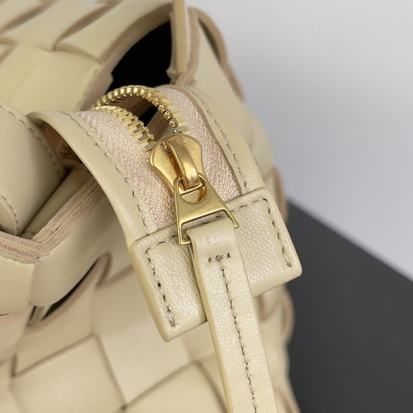 handbags Bottega Veneta 730327 size:28*21