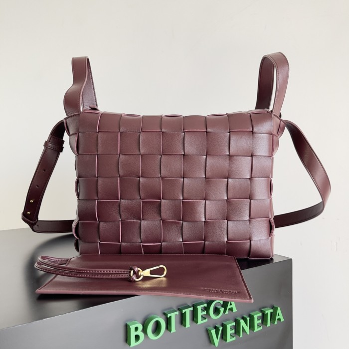 handbags Bottega Veneta 730327 size:28*21
