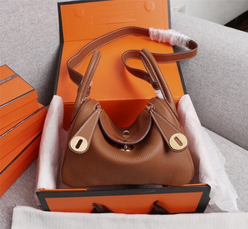  Handbags Hermes mini Lindy size:19 cm