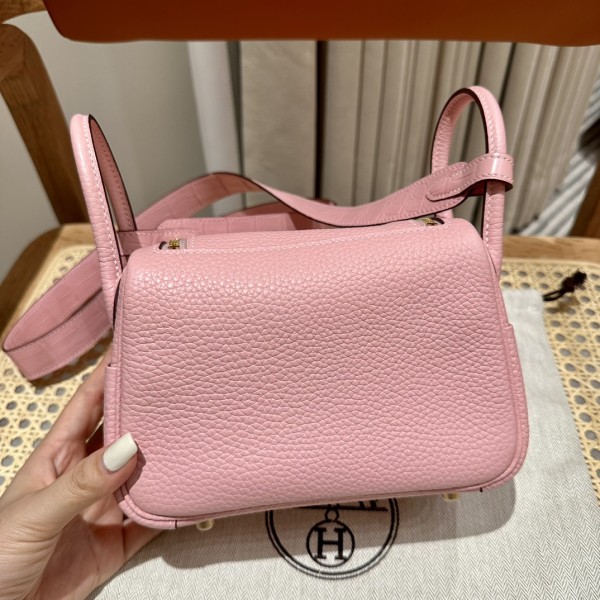  Handbags Hermes mini Lindy size:19 cm
