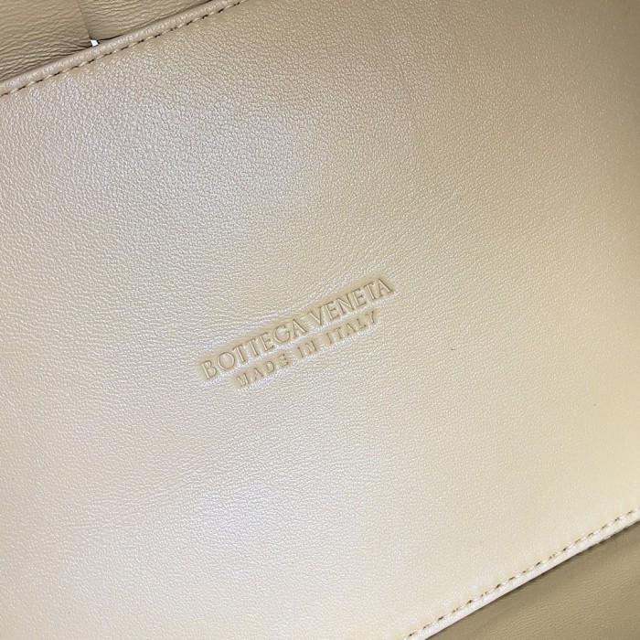 handbags Bottega Veneta 730327 size:28*21