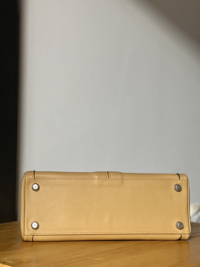  Handbags Hermes Lakis