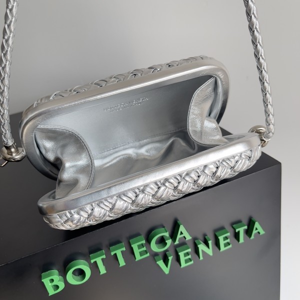 handbags Bottega Veneta 717623 size:20.5*6*12.5cm