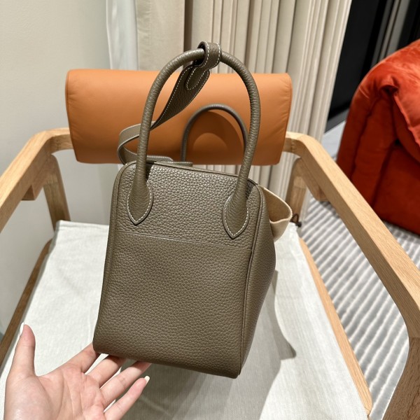  Handbags Hermes Lindy size:30 cm