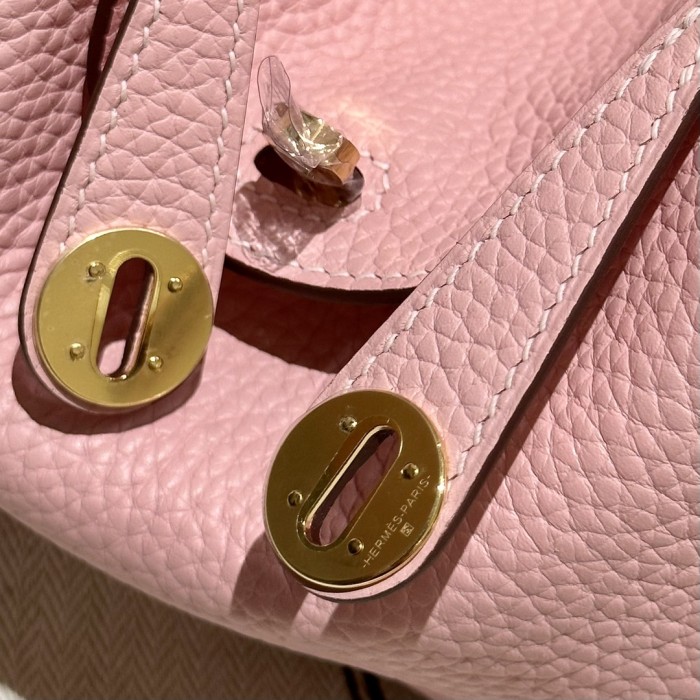  Handbags Hermes mini Lindy size:19 cm