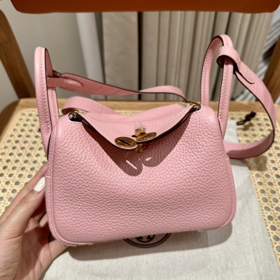  Handbags Hermes mini Lindy size:19 cm