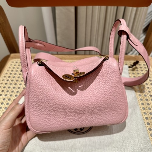  Handbags Hermes mini Lindy size:19 cm