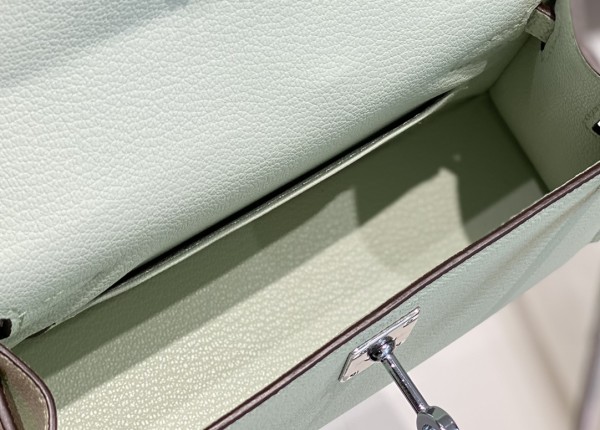  Handbags Hermes 𝗠𝗶𝗻𝗶 𝟎𝐒 size:19 cm