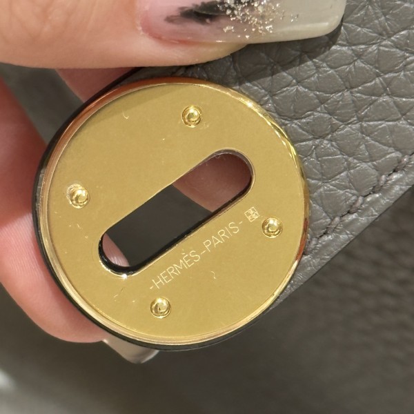  Handbags Hermes Lindy size:26 cm