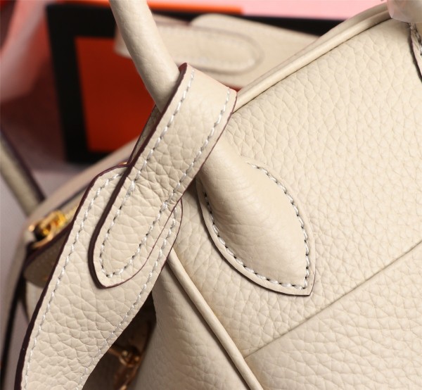  Handbags Hermes mini Lindy size:19 cm