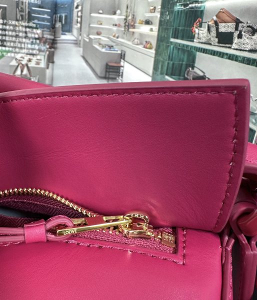  Handbags LOEWE 𝙿𝚞𝚣𝚣𝚕𝚎 𝚎𝚍𝚐𝚎 size:24×16.5×10.5 cm