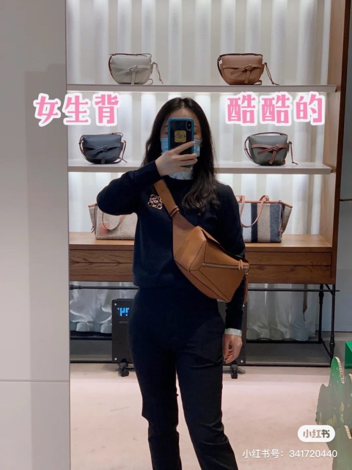  Handbags LOEWE Ykk size:24-10-16 cm