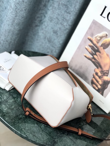  Handbags LOEWE Jonathan Anderson size:24-10.5-16 cm