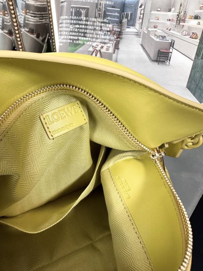  Handbags LOEWE 𝙿𝚞𝚣𝚣𝚕𝚎 𝚎𝚍𝚐𝚎 size:24×16.5×10.5 cm