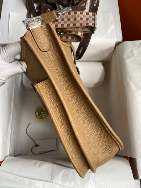  Handbags Hermes Evelyn size:29 cm