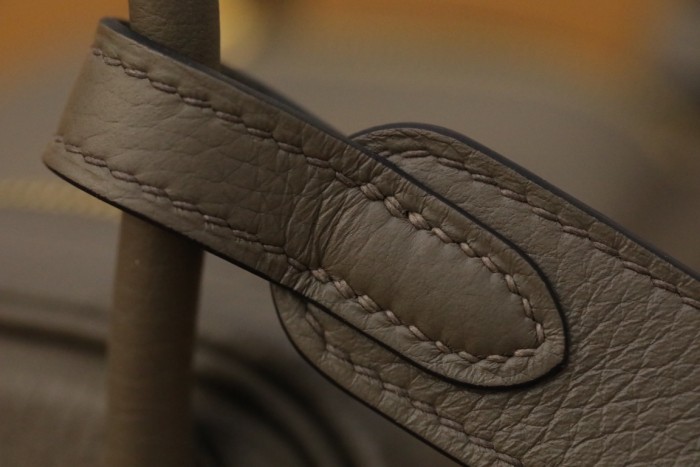  Handbags Hermes Lindy mini tc