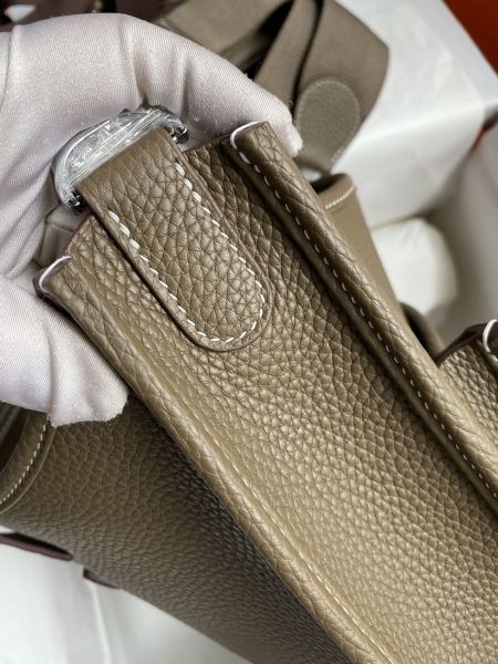  Handbags Hermes Evelyn size:29 cm