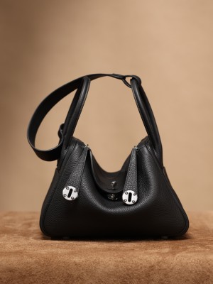  Handbags Hermes Lindy size:26x 18x14 cm