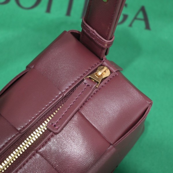 handbags Bottega Veneta 9305 size:23.5*10*10cm