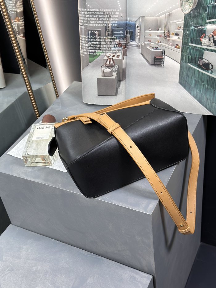  Handbags LOEWE Jonathan Anderson size:24-10.5-16 cm