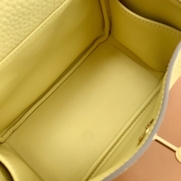  Handbags Hermes Lindy mini tc