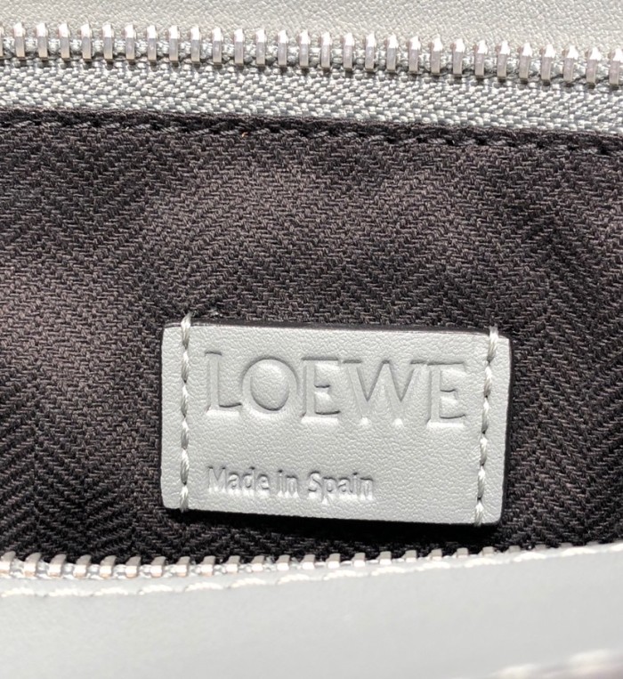  Handbags LOEWE Ykk size:35x17x24 cm