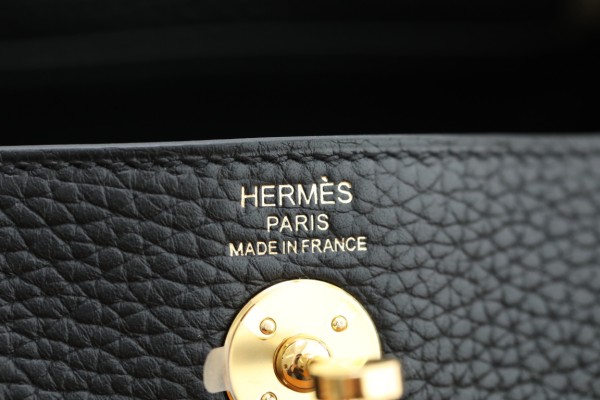  Handbags Hermes Lindy mini tc