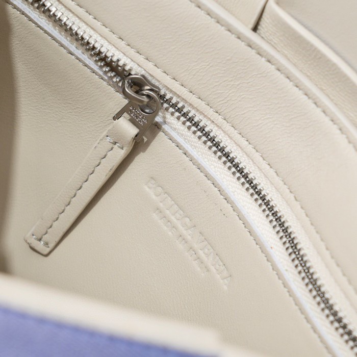 handbags Bottega Veneta 6687 size:23*15*5.5cm