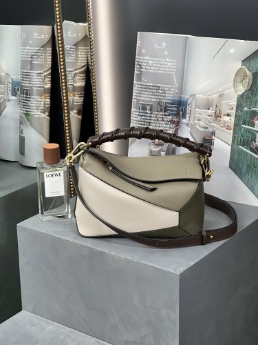  Handbags LOEWE Jonathan Anderson size:24-10.5-16 cm