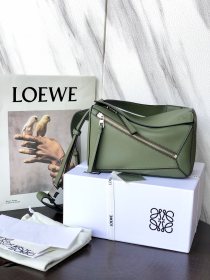  Handbags LOEWE Ykk size:24-10-16 cm