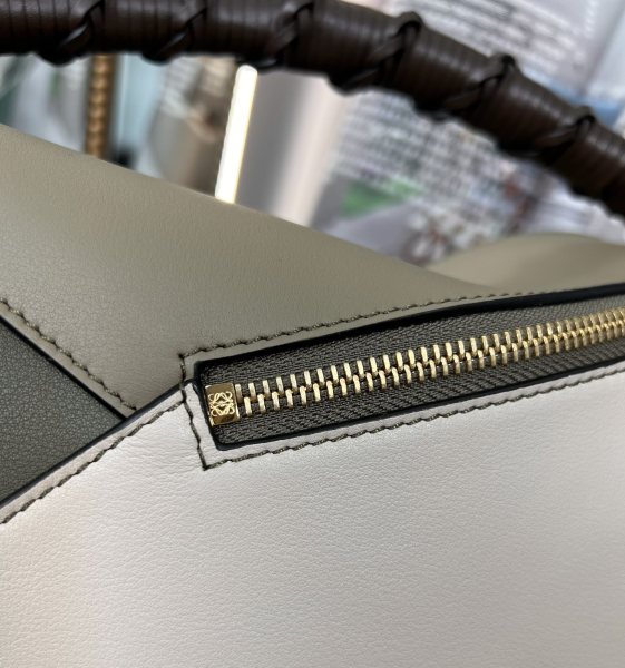  Handbags LOEWE Jonathan Anderson size:24-10.5-16 cm