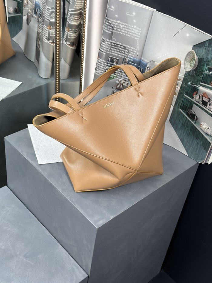  Handbags LOEWE 𝙋𝙪𝙯𝙯𝙡𝙚 𝙁𝙤𝙡𝙙  size:25.5-14.5-31.5 cm