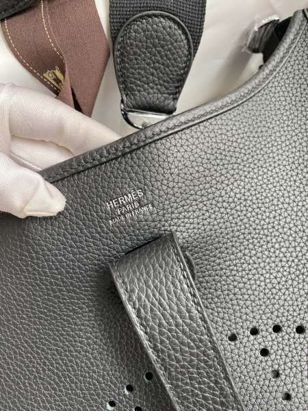  Handbags Hermes Evelyn size:29 cm