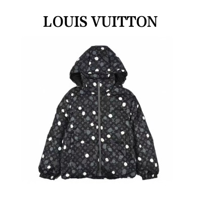 Clothes LOUIS VUITTON 907