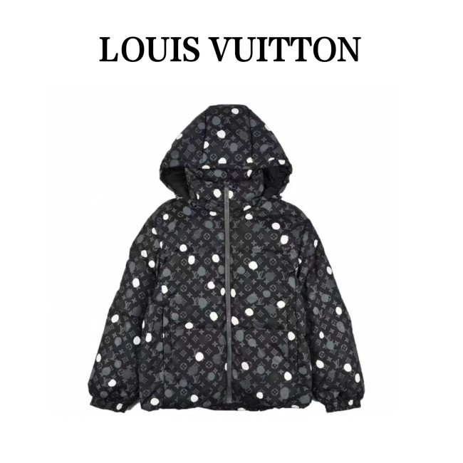 Clothes LOUIS VUITTON 907