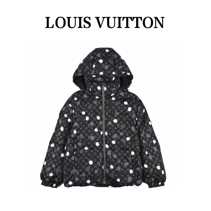 Clothes LOUIS VUITTON 907