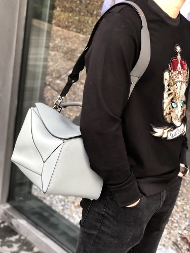  Handbags LOEWE Ykk size:35x17x24 cm