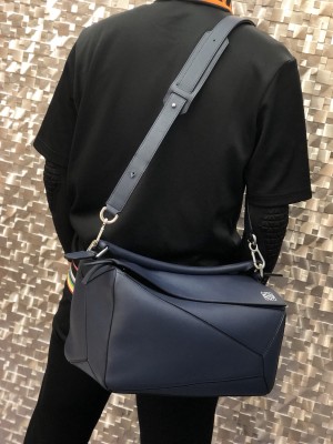  Handbags LOEWE Ykk size:35x17x24 cm