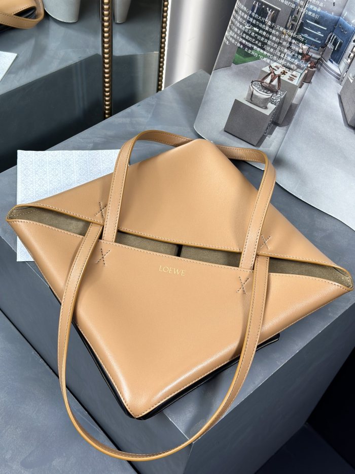  Handbags LOEWE 𝙋𝙪𝙯𝙯𝙡𝙚 𝙁𝙤𝙡𝙙  size:25.5-14.5-31.5 cm
