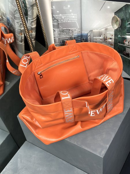  Handbags LOEWE 𝙁𝙤𝙡𝙙 𝙎𝙝𝙤𝙥𝙥𝙚𝙧 size:50×20×31 cm