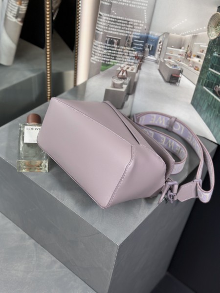  Handbags LOEWE 𝙿𝚞𝚣𝚣𝚕𝚎 𝚎𝚍𝚐𝚎 size:24×16.5×10.5 cm