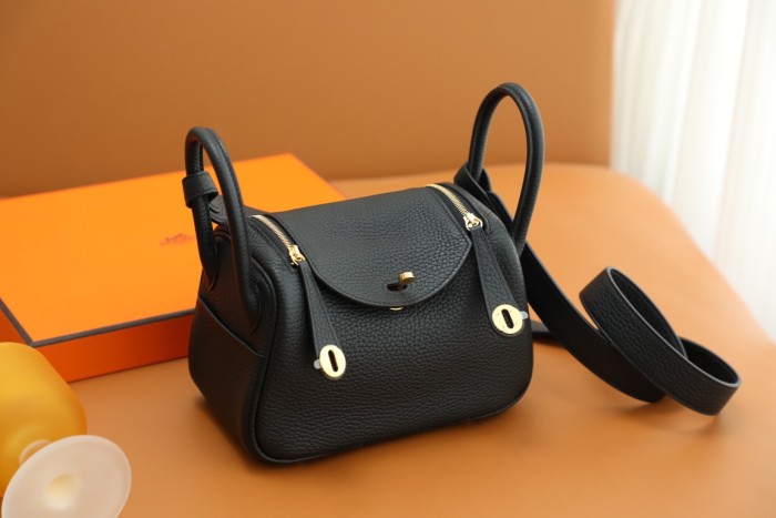  Handbags Hermes Lindy mini tc