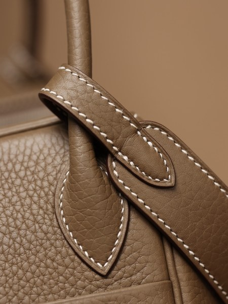  Handbags Hermes Lindy size:26x 18x14 cm