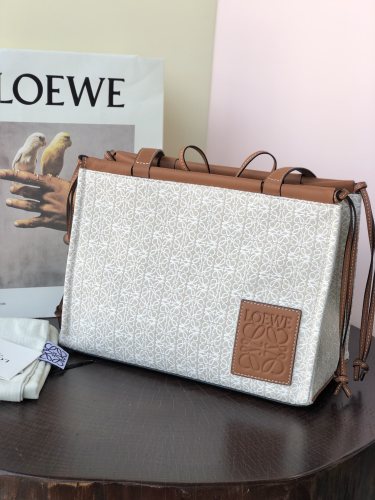  Handbags LOEWE Cushion tote size:35-27-19 cm