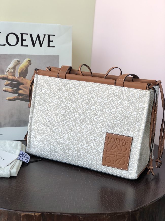  Handbags LOEWE Cushion tote size:35-27-19 cm