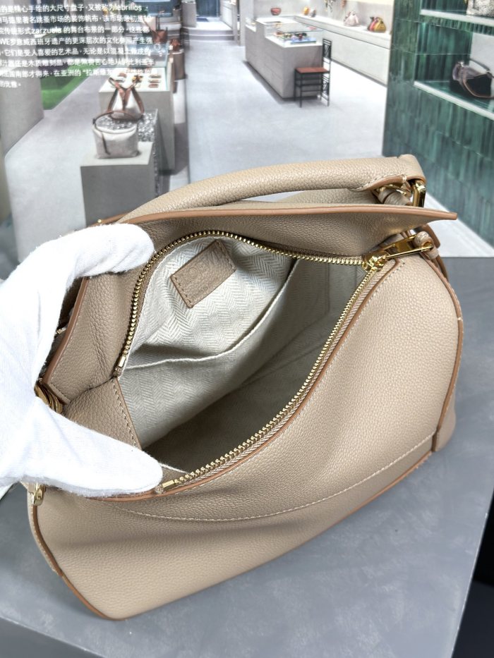  Handbags LOEWE Jonathan Anderson size:24-10.5-16 cm