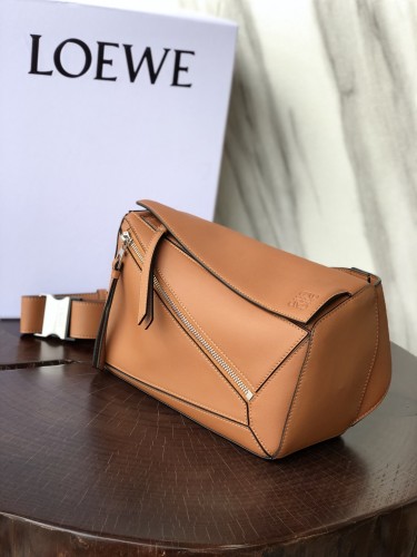  Handbags LOEWE Ykk size:24-10-16 cm