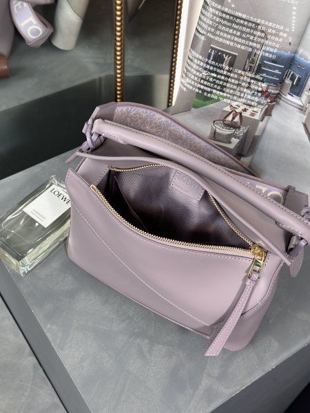  Handbags LOEWE 𝙿𝚞𝚣𝚣𝚕𝚎 𝚎𝚍𝚐𝚎 size:24×16.5×10.5 cm