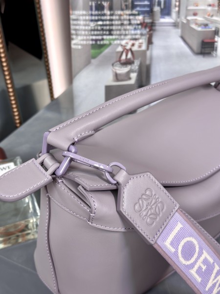  Handbags LOEWE 𝙿𝚞𝚣𝚣𝚕𝚎 𝚎𝚍𝚐𝚎 size:24×16.5×10.5 cm